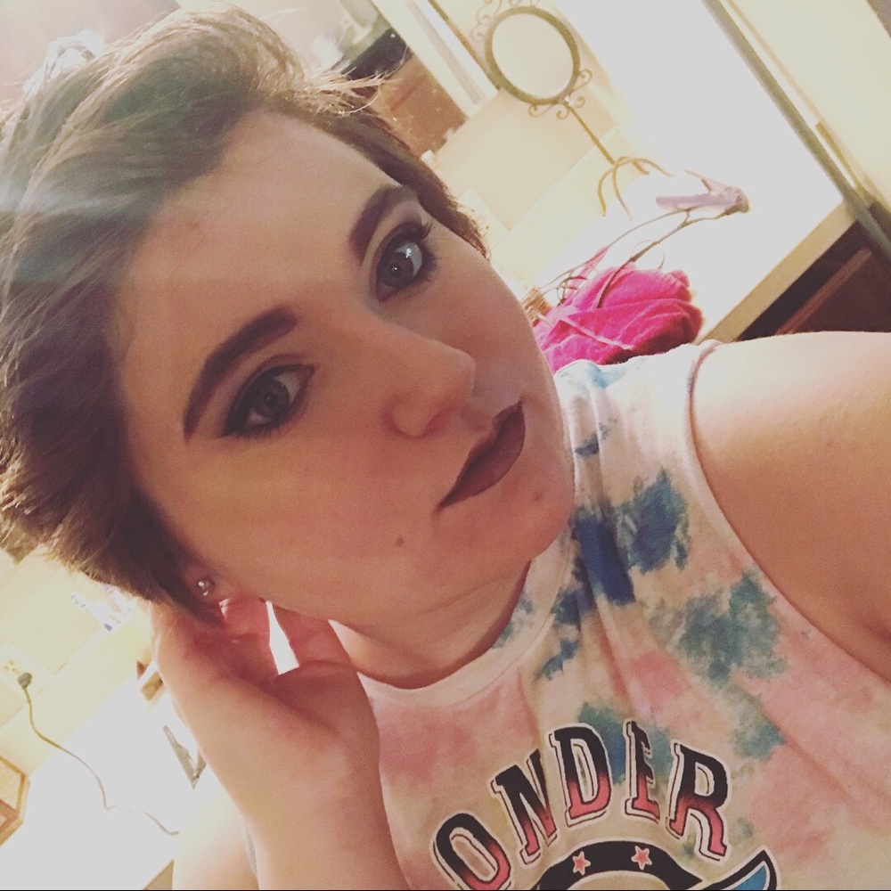 Meet your Posher, Danielle